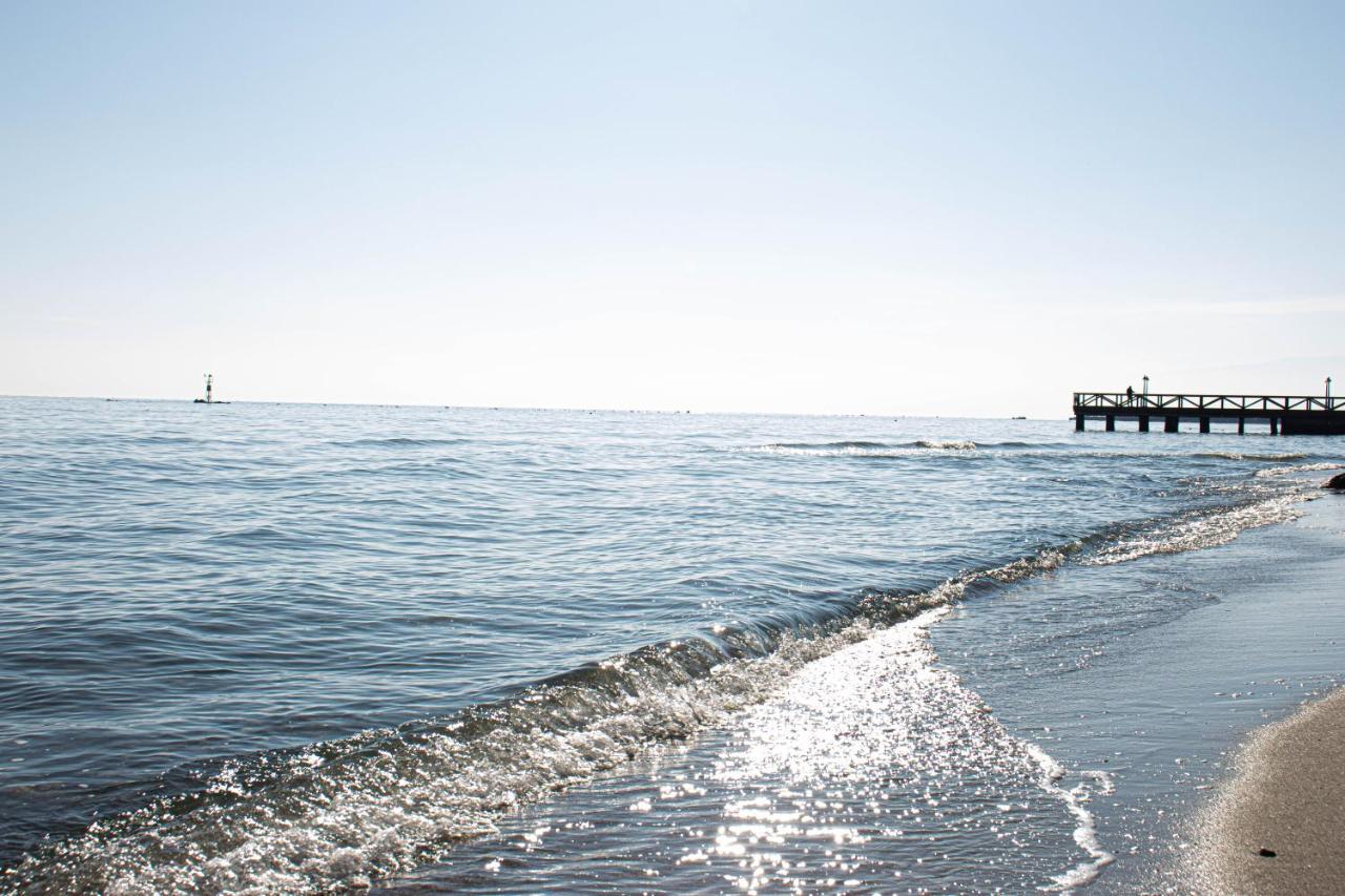 Summer By The Sea Paralia Katerinis Exterior photo